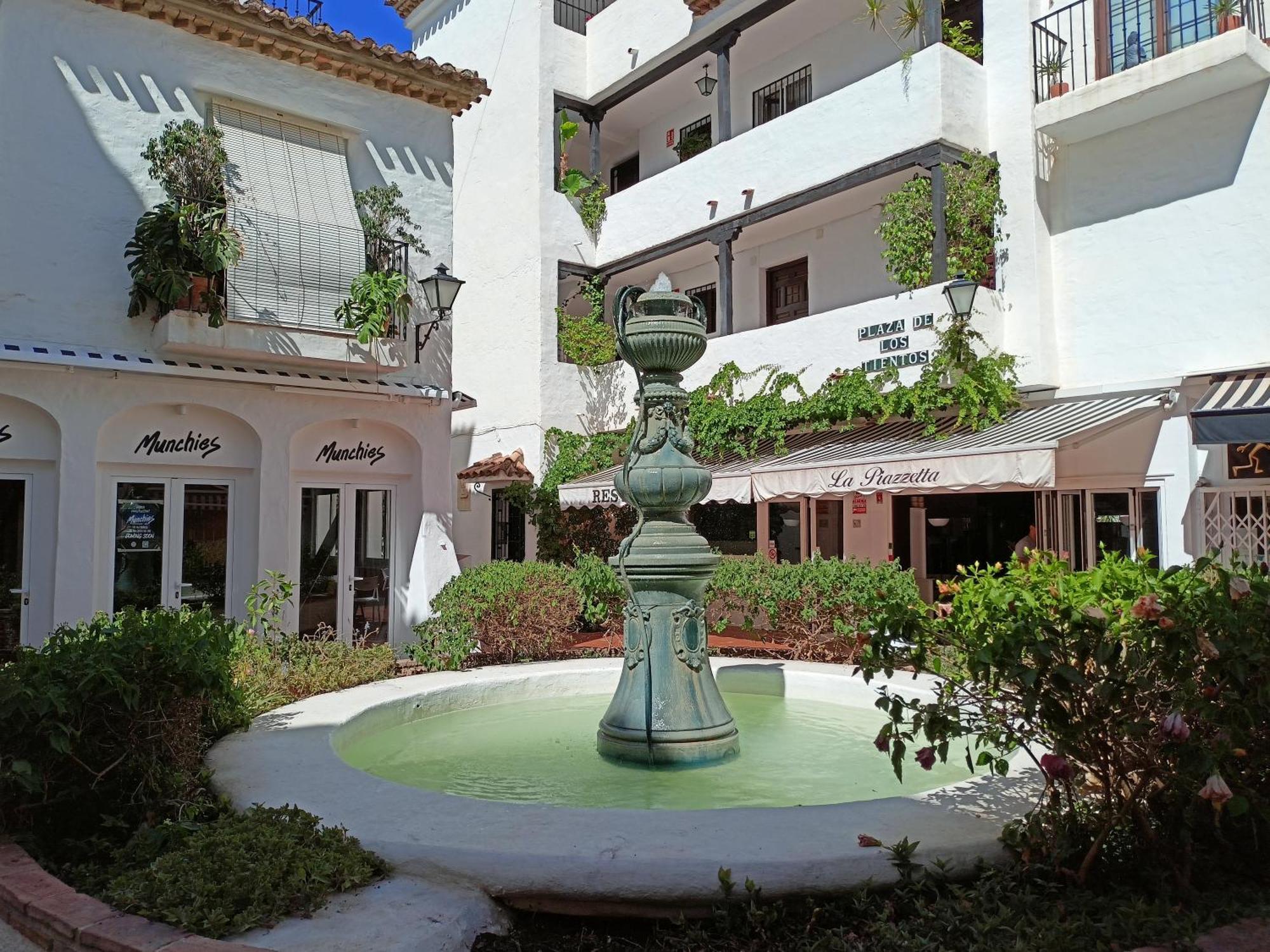 Pura Vida Lägenhet Torremolinos Exteriör bild